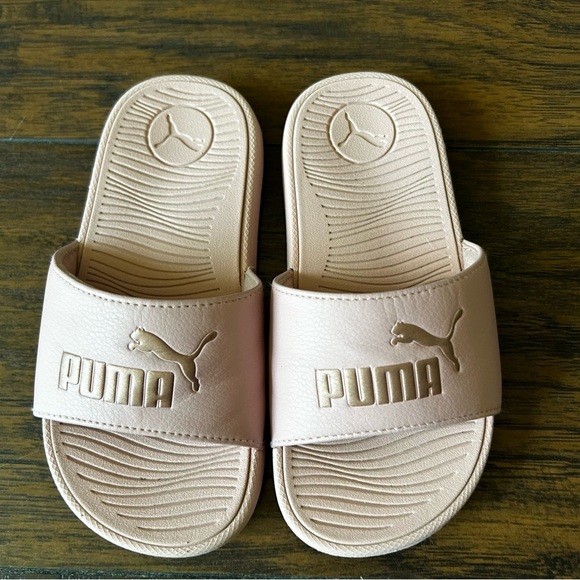 Puma Kids Slides - Picture 2 of 7